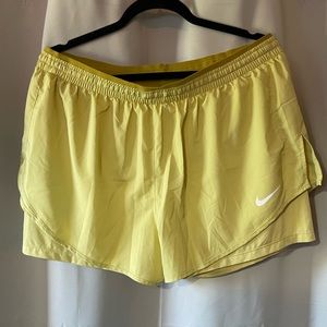 Nike Dri-Fit Women's Flex Essential 2-in-1 Shorts